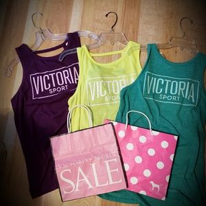 🚫SOLD🚫VS SPORT TANK BUNDLE